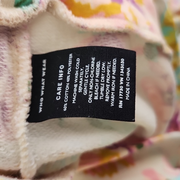 Who What Wear matching floral set sweatshirt S and shorts XS - Picture 5 of 9